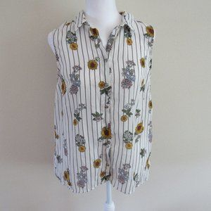 Floral sleeveless button down blouse